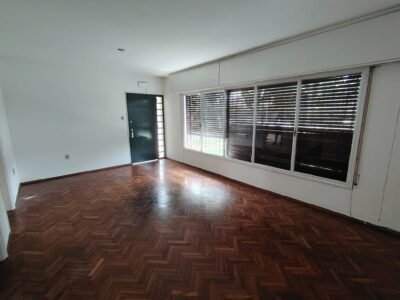 ALQUILER Zona Residencial/250m2/ 2 Dorm+esc/2 Baños/cochera/ Carrasco Sur