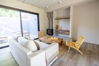 ALQUILER Casa esquina en Complejo Cerrado/ 3 dorm/3 baños/ 2 cocheras/Carrasco Norte