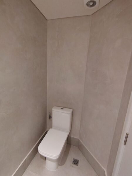 Gran Apto a ESTRENAR en DOS ACRES/2 dorm/2 baños/cochera/Complejo privado a pasos de Colegio British