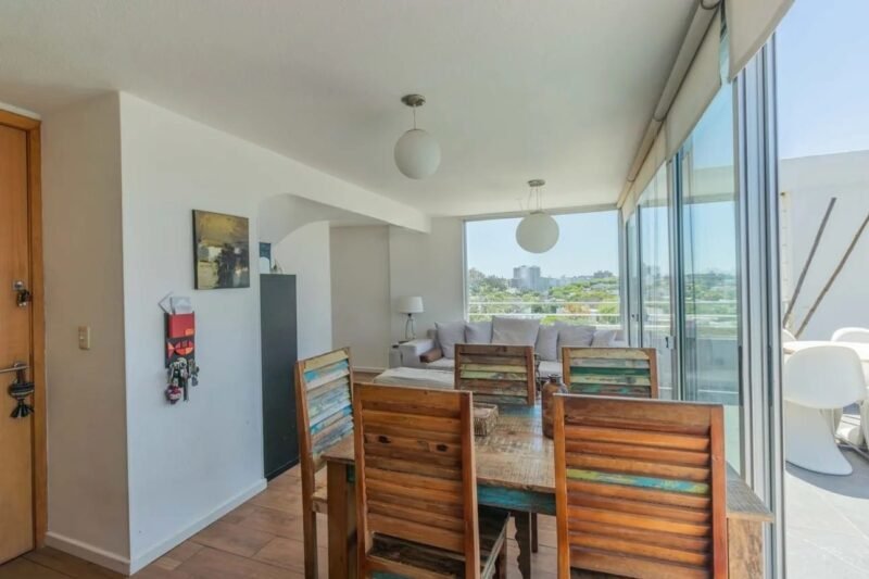 Penthouse Duplex con vista al Mar/2 Dorm/2 Baños/cochera/Rambla de Malvin