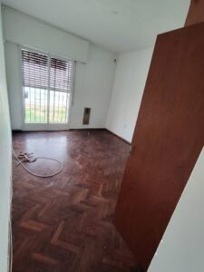 ALQUILER Zona Residencial/250m2/ 2 Dorm+esc/2 Baños/cochera/ Carrasco Sur