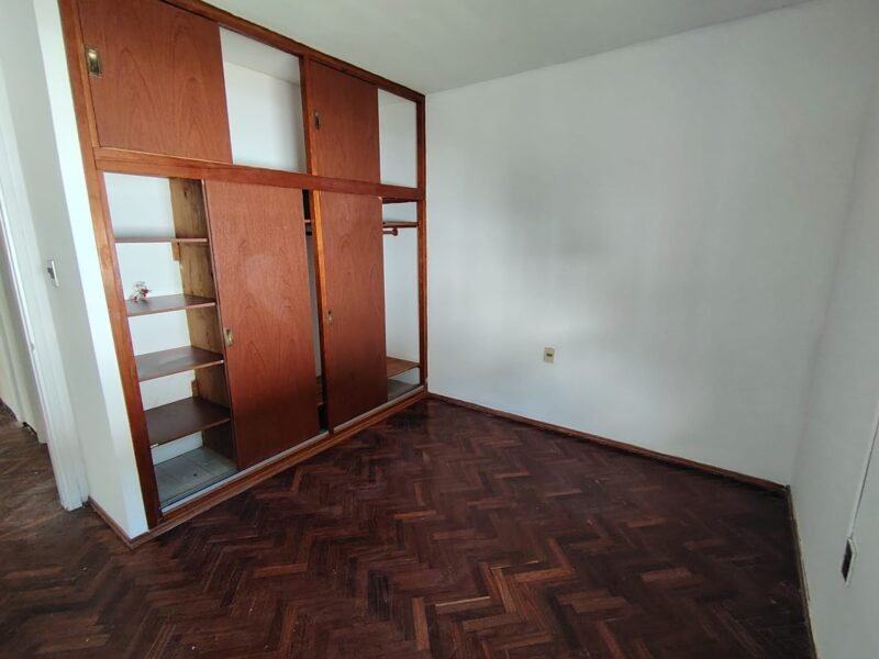 ALQUILER Zona Residencial/250m2/ 2 Dorm+esc/2 Baños/cochera/ Carrasco Sur