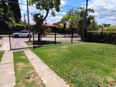 ALQUILER Zona Residencial/250m2/ 2 Dorm+esc/2 Baños/cochera/ Carrasco Sur