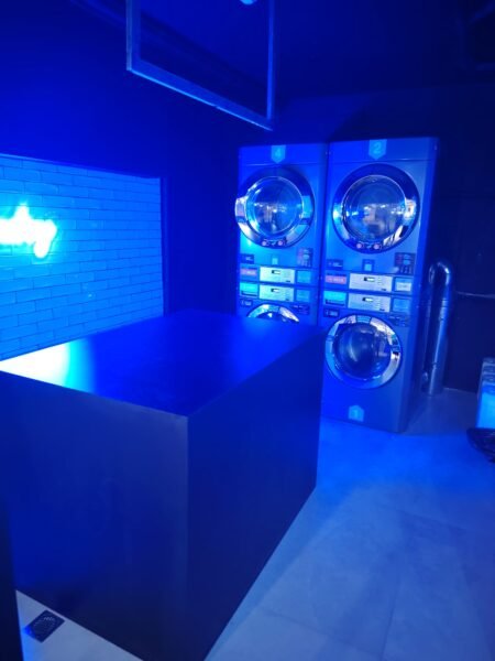 Gran Apto a ESTRENAR en DOS ACRES/2 dorm/2 baños/cochera/Complejo privado a pasos de Colegio British