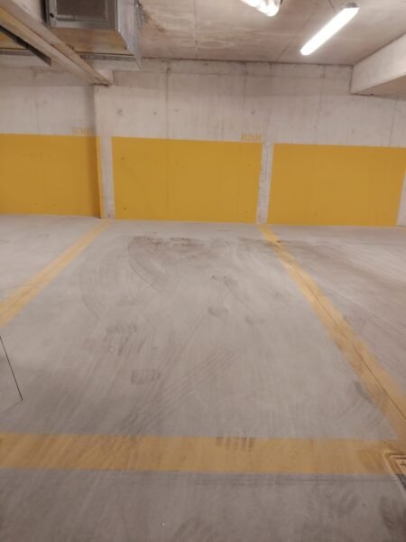 Gran Apto a ESTRENAR en DOS ACRES/2 dorm/2 baños/cochera/Complejo privado a pasos de Colegio British