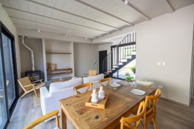 ALQUILER Casa esquina en Complejo Cerrado/ 3 dorm/3 baños/ 2 cocheras/Carrasco Norte