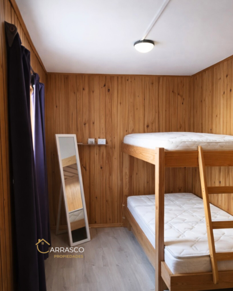 Venta Casa En La Blanqueada | Padrón Único | 3 Dormitorios | Garaje | Acepta Banco