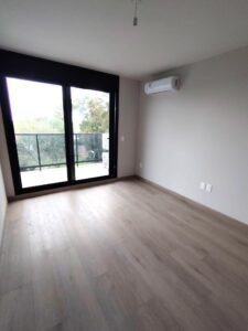 Gran Apto a ESTRENAR en DOS ACRES/2 dorm/2 baños/cochera/Complejo privado a pasos de Colegio British