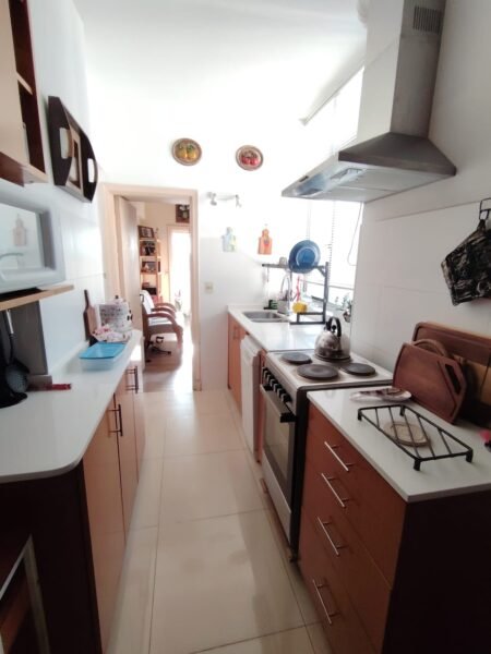 VENTA Frente/94m2/3 Dorm/2 Baños/a pasos del Lago, Parque Rodo