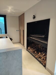 Gran Apto a ESTRENAR en DOS ACRES/2 dorm/2 baños/cochera/Complejo privado a pasos de Colegio British