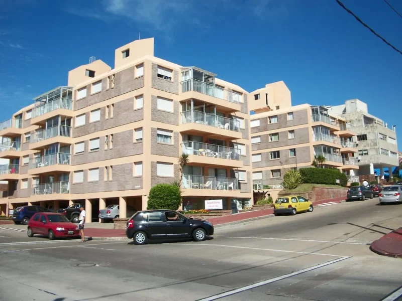 ALQUILER TEMPORAL Equipado a pasos de Gorlero y la Brava,/ Península de Punta del Este