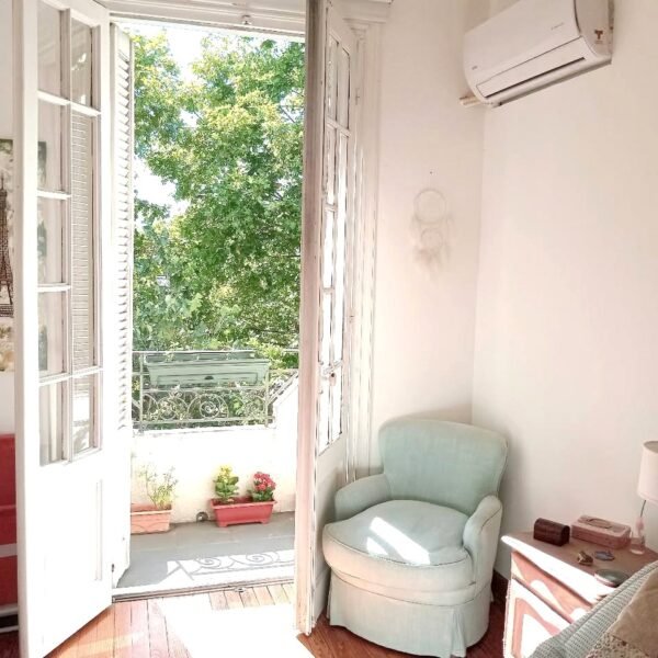 VENTA Gran Apto Renovado/2 Dorm/Balcon/a pasos de Bvr España, Cordon