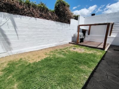 ALQUILER Zona Residencial/250m2/ 2 Dorm+esc/2 Baños/cochera/ Carrasco Sur