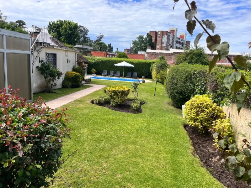 VENTA Gran Casa con Piscina Climatizada/barbacoa/900m2/cocherax4/Malvin Sur