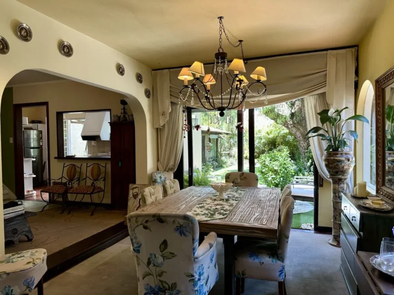 VENTA Gran Casa Triplex con 409m2/barbacoa/cocherax3/Carrasco Sur