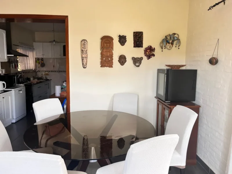 VENTA Gran Casa con Piscina Climatizada/barbacoa/900m2/cocherax4/Malvin Sur