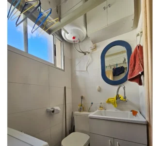 VENTA Frente/94m2/3 Dorm/2 Baños/a pasos del Lago, Parque Rodo