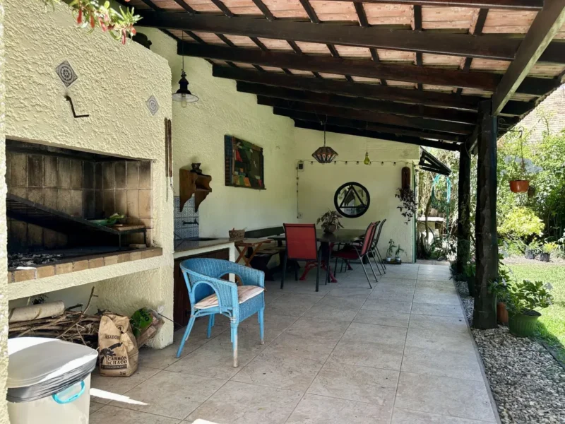 VENTA Gran Casa Triplex con 409m2/barbacoa/cocherax3/Carrasco Sur