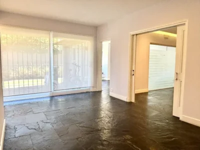 ALQUILER Gran Oficina a pasos de Arocena/140m2/4 Cocheras/ Carrasco