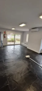 ALQUILER Gran Oficina a pasos de Arocena/140m2/4 Cocheras/ Carrasco