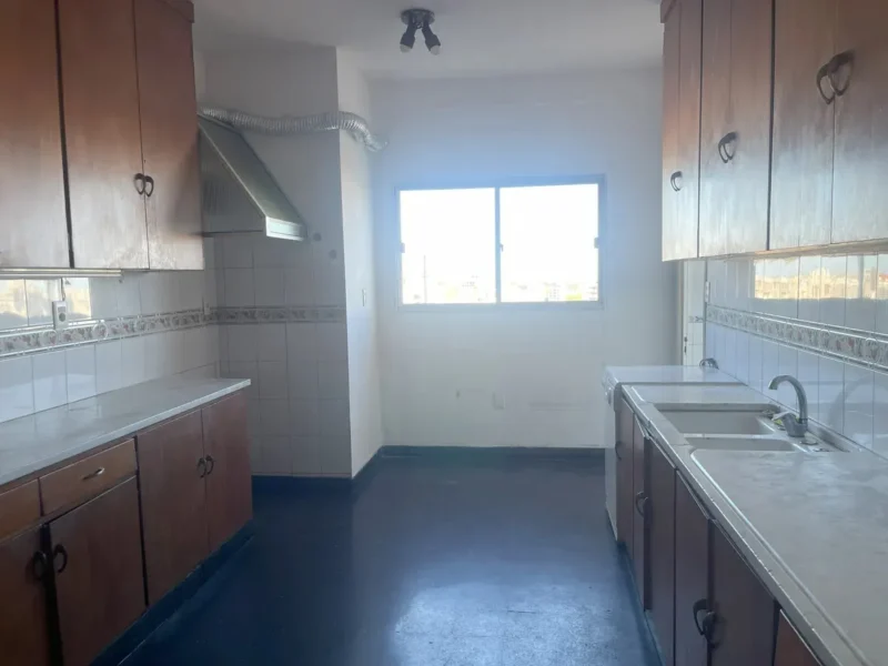 EN VENTA 177m2/4 Dorm/3 Baños/cochera/calefaccion/Av 18 de Julio/Cordon