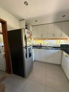 VENTA Exclusiva Casa en Colinas De Carrasco/4 Cocheras/3 Dorm/2 Baños/Deck con Parrillero