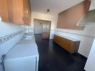 EN VENTA 177m2/4 Dorm/3 Baños/cochera/calefaccion/Av 18 de Julio/Cordon