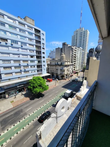 VENTA Ideal Inversion/45m2/1 Dorm/balcon/sobre Av.18 De Julio, Cordon