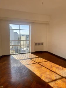 EN VENTA 177m2/4 Dorm/3 Baños/cochera/calefaccion/Av 18 de Julio/Cordon