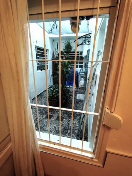 VENTA Planta Baja/44m2/ 2 Dorm/patio/a pasos de Bvr Artigas