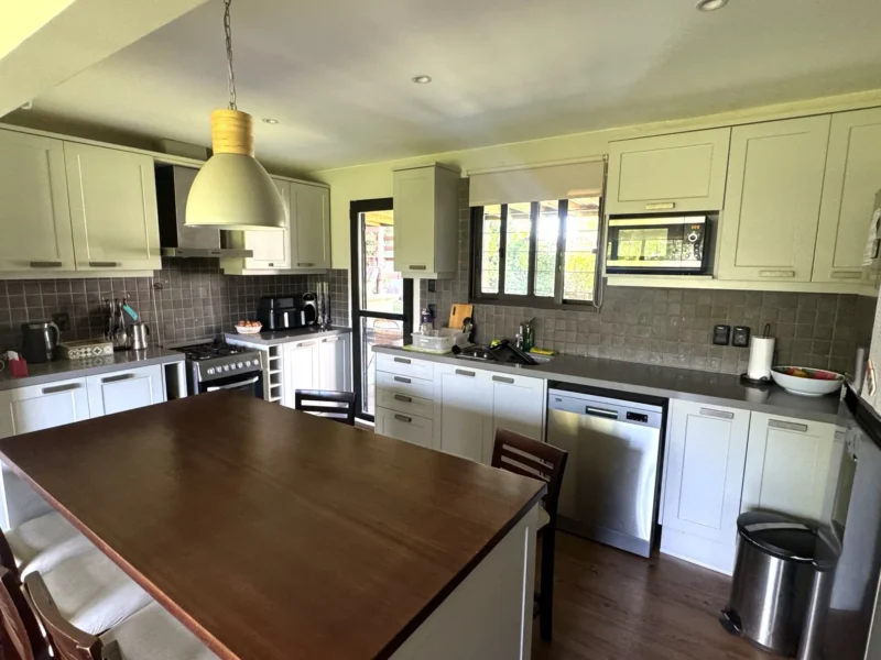 VENTA Exclusiva Casa Remodelada/4 Dorm/3 Baños/piscina/ggex2/Lagomar Sur