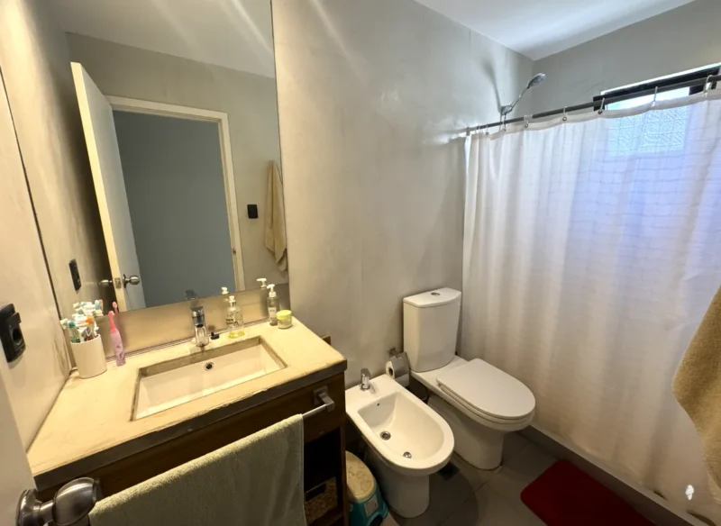 VENTA Exclusiva Casa Remodelada/4 Dorm/3 Baños/piscina/ggex2/Lagomar Sur