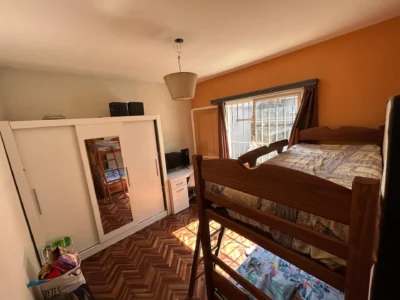 VENTA A pasos de Colegio British/235m2/2 Dorm/cochera/jardin/Carrasco Norte