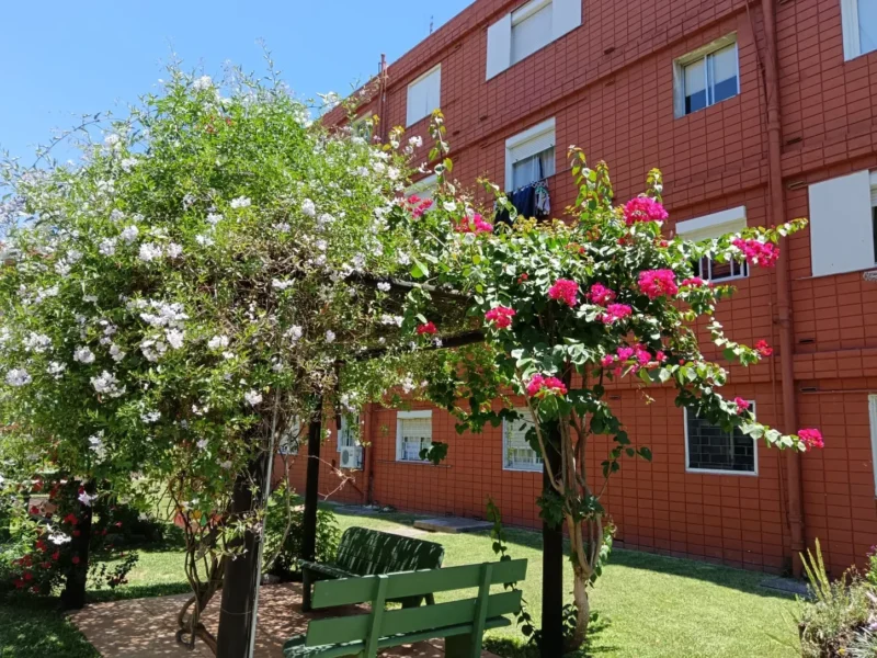 Complejo Cerrado/estacionamiento/50m²/2dorm./Reducto.