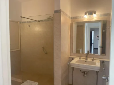 EN VENTA 177m2/4 Dorm/3 Baños/cochera/calefaccion/Av 18 de Julio/Cordon