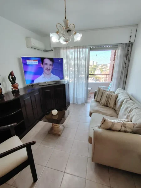 VENTA Piso 9 al Frente/Gge/2 Dorm/65m2/Balcon/Buceo