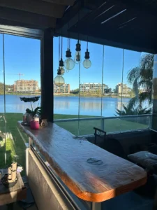 ALQUILER Exclusivo con Vista Al Lago/Amoblado/180m2/3 Dorm/3 Baños/2 Ggge