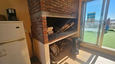 Apartamento en Venta en Malvin con Balcón/ A pasos de la Rambla