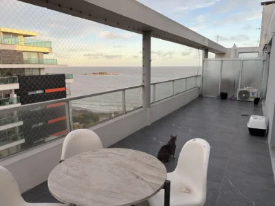 Penthouse Duplex con Vista al Mar/ 2 Dorm/ 2 Baños/ Cochera/ Amenities/Rambla de Malvin