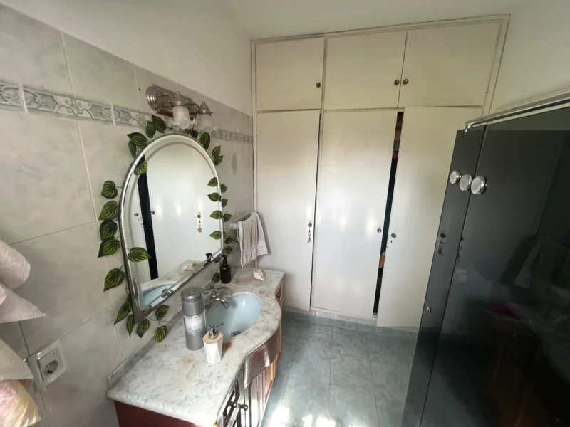 VENTA A pasos de Colegio British/235m2/2 Dorm/cochera/jardin/Carrasco Norte