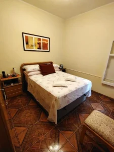 VENTA Planta Baja/44m2/ 2 Dorm/patio/a pasos de Bvr Artigas