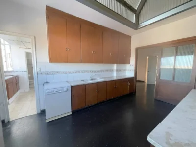 EN VENTA 177m2/4 Dorm/3 Baños/cochera/calefaccion/Av 18 de Julio/Cordon