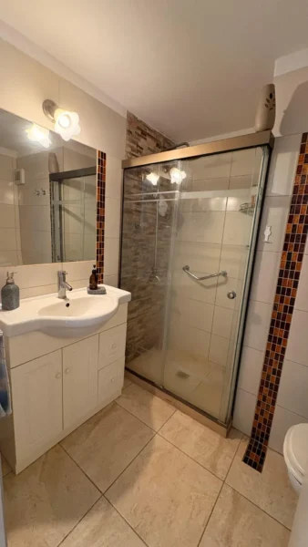 VENTA Apta Banco/Piso 5/frente/2 dorm/60m2/Cordon Sur