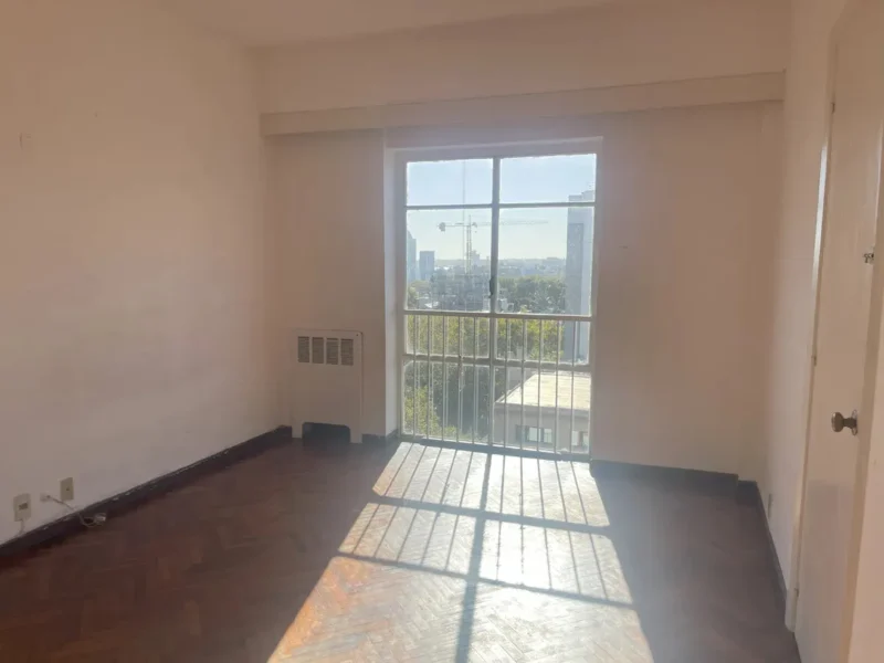 EN VENTA 177m2/4 Dorm/3 Baños/cochera/calefaccion/Av 18 de Julio/Cordon