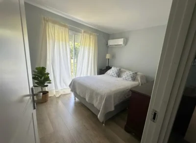 VENTA Exclusiva Casa en Colinas De Carrasco/4 Cocheras/3 Dorm/2 Baños/Deck con Parrillero