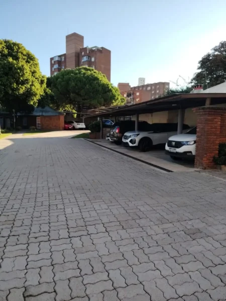 VENTA Piso 9 al Frente/Gge/2 Dorm/65m2/Balcon/Buceo