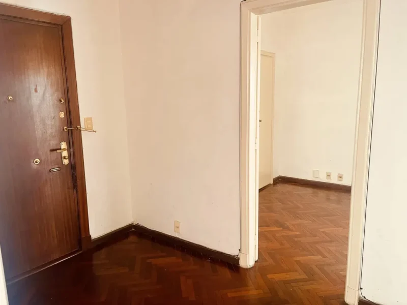 EN VENTA 177m2/4 Dorm/3 Baños/cochera/calefaccion/Av 18 de Julio/Cordon