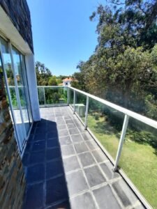 VENTA Con Renta/Apta Banco/2d/2b/74m/Terraza/Doble Balcon/a pasos del Águila