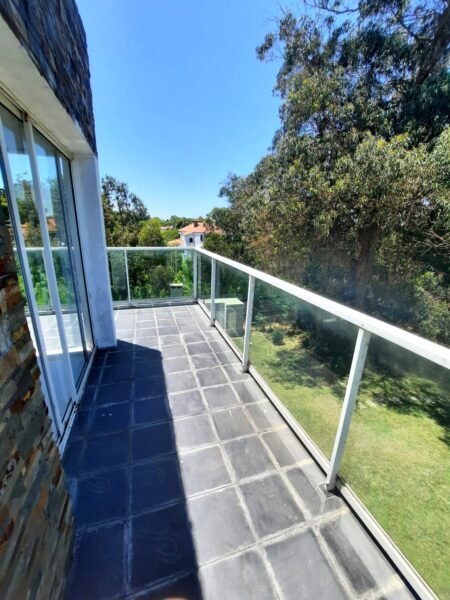 VENTA Con Renta/Apta Banco/2d/2b/74m/Terraza/Doble Balcon/a pasos del Águila