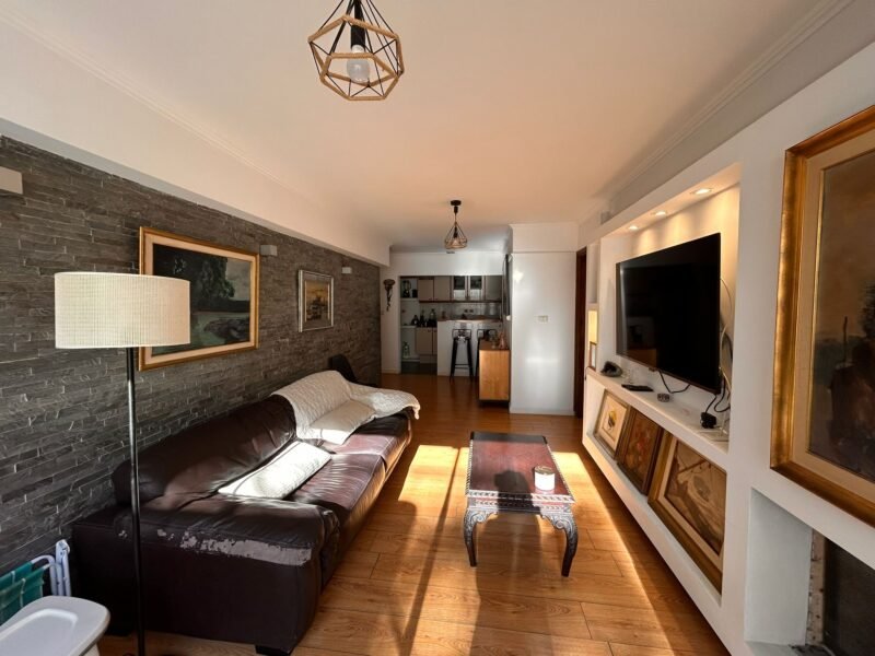 VENTA Acepta Banco/2 Dorm+Esc/2 Baños/Gge/Doble Patio/110m2/Bvr España y Luis de la Torre